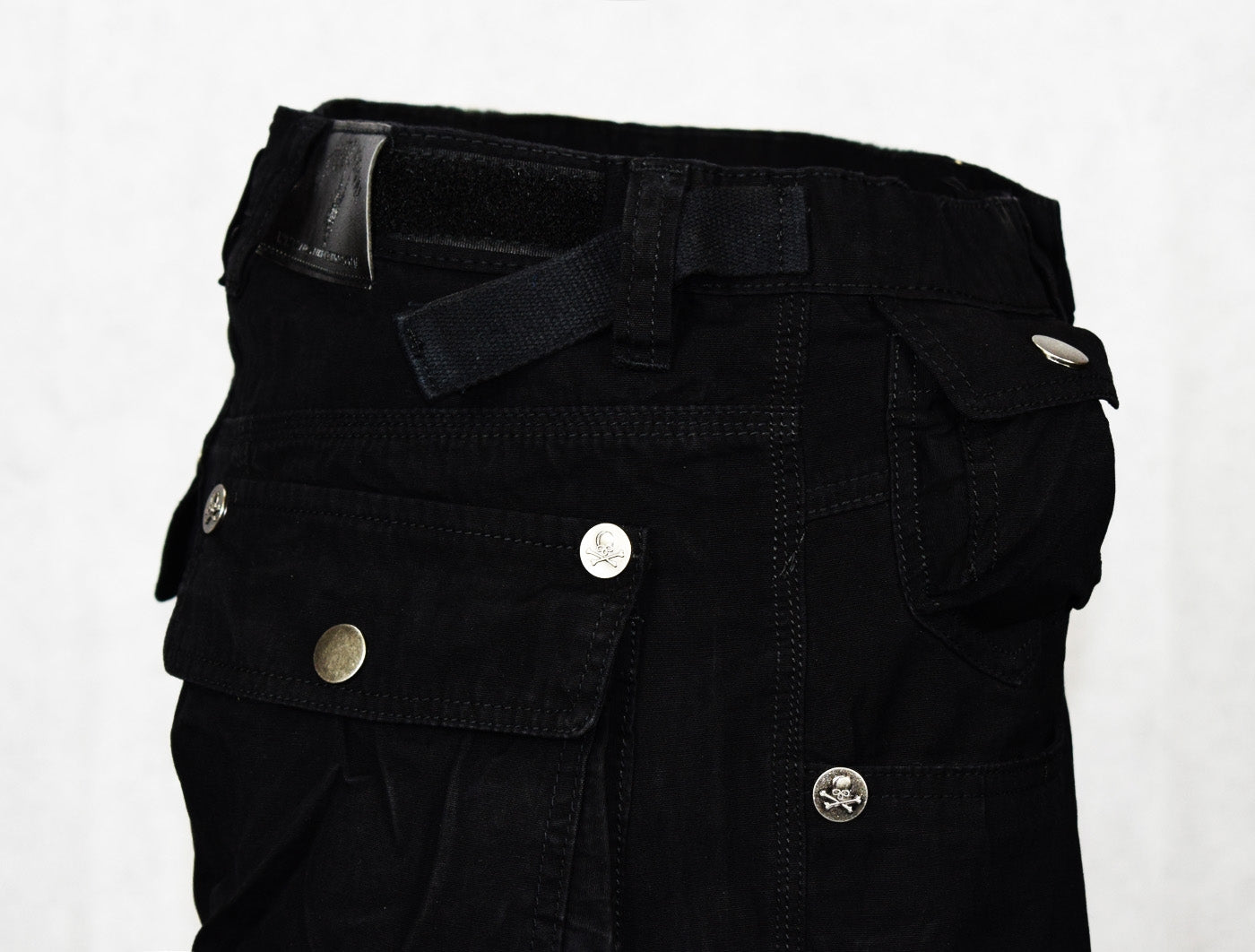 Schwarze Army Shorts