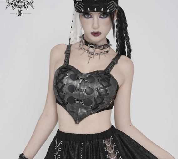Crop Top in Herzform aus Kunstleder und Netzstoff von Devil Fashion